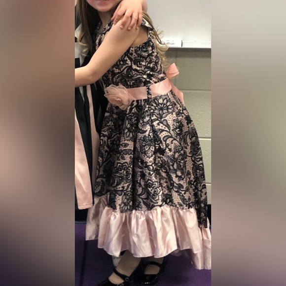 BMG dress size 7/8. - Picture 5 of 10